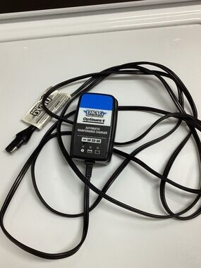 OptiMate 1 Automatic Maintenance Charger - Black/Blue